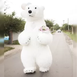 Білий Ведмедик